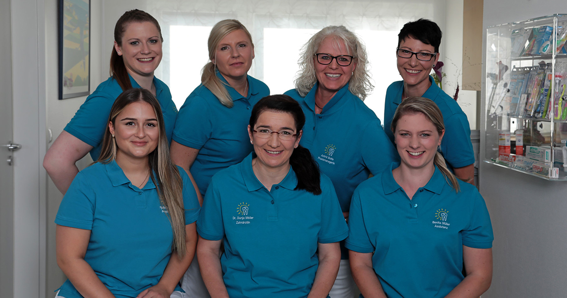 Das Team der Zahnarzpraxis Dr. Möller